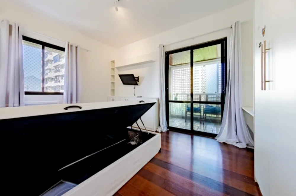 Apartamento, 4 quartos, 208 m² - Foto 2