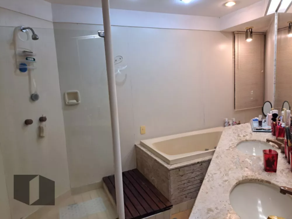 Casa, 3 quartos, 270 m² - Foto 37