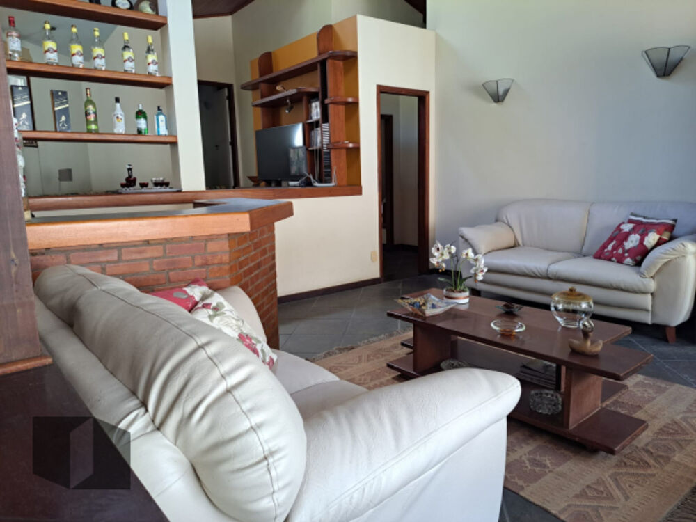 Casa, 3 quartos, 270 m² - Foto 1
