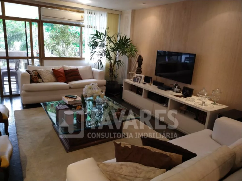 Apartamento à venda com 4 quartos, 197m² - Foto 4