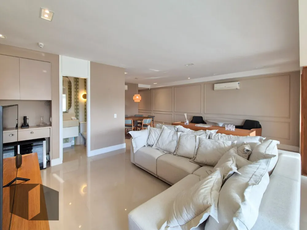 Apartamento, 3 quartos, 156 m² - Foto 3