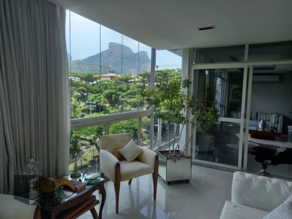 Cobertura, 3 quartos, 218 m² - Foto 14