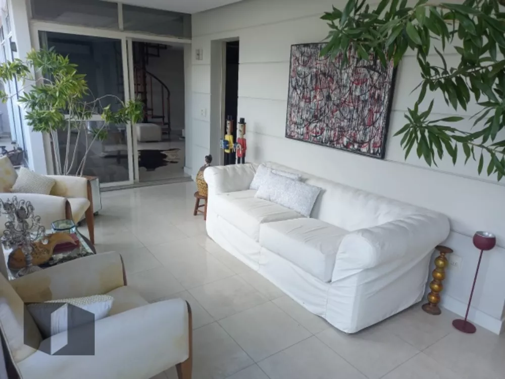 Cobertura, 3 quartos, 218 m² - Foto 10