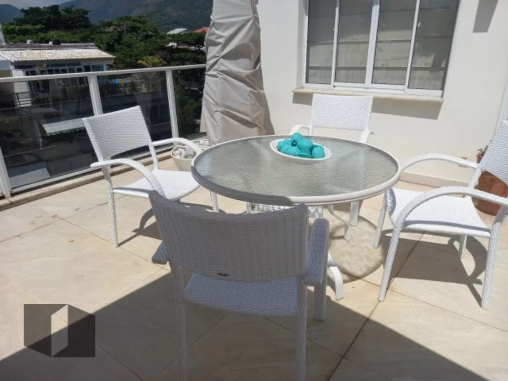 Cobertura, 3 quartos, 218 m² - Foto 2