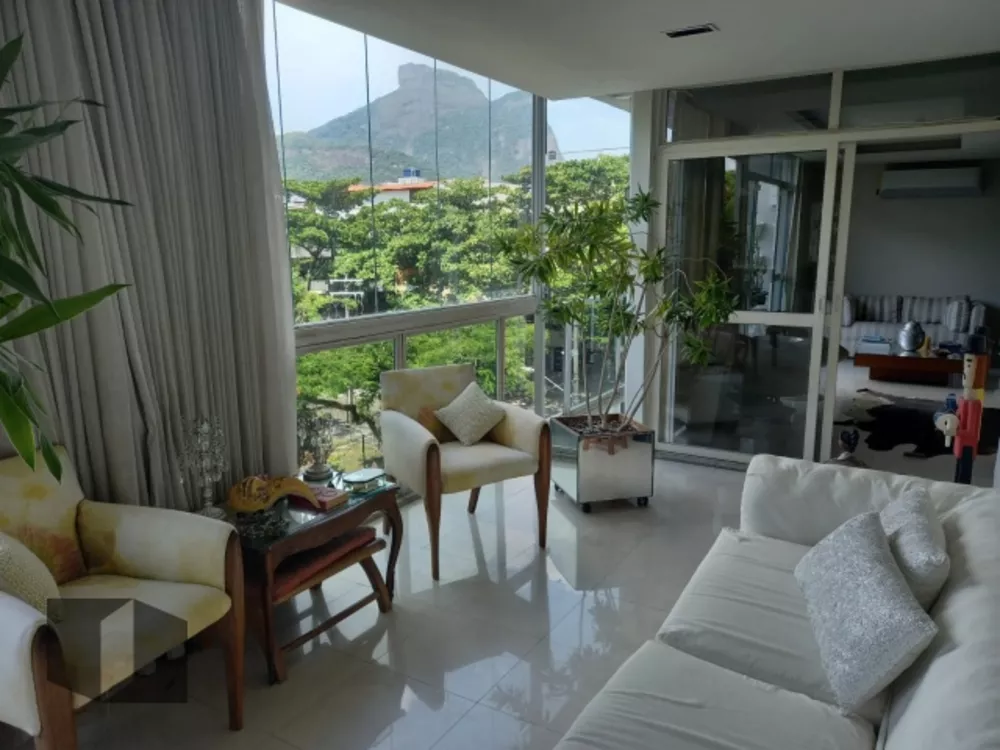 Cobertura, 3 quartos, 218 m² - Foto 11