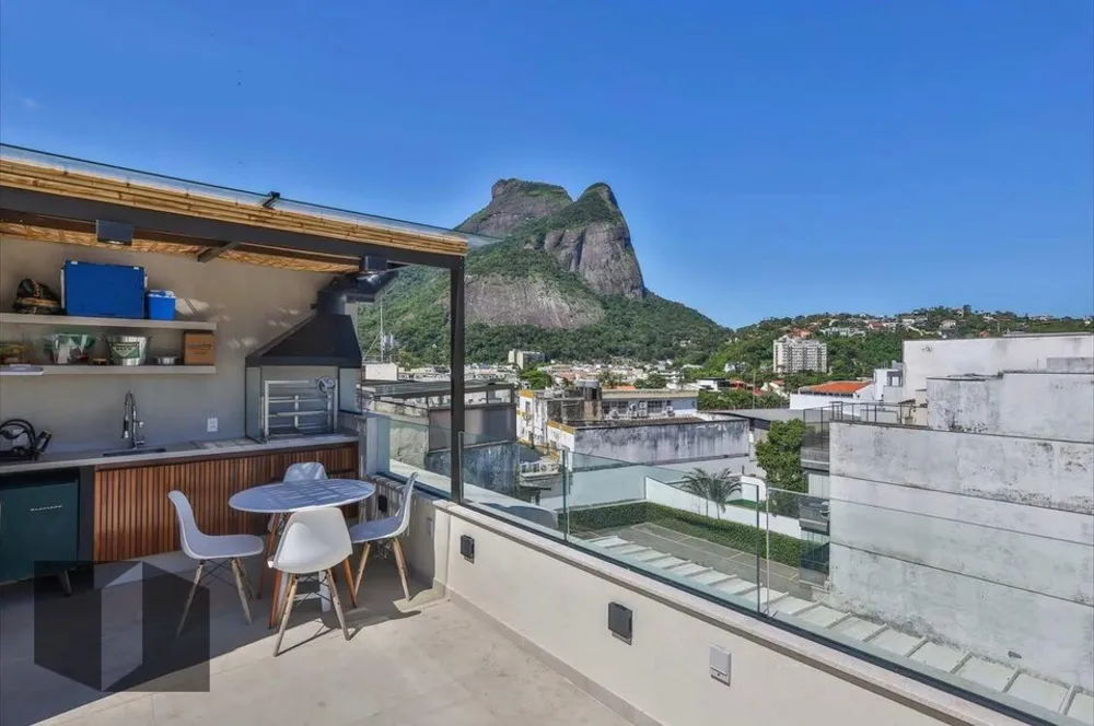 Cobertura, 3 quartos, 143 m² - Foto 1