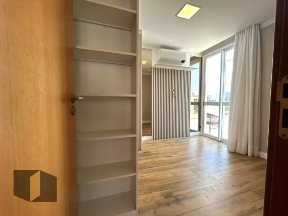 Cobertura, 3 quartos, 198 m² - Foto 11