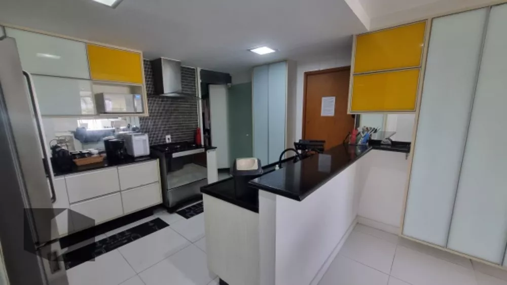 Apartamento, 4 quartos, 203 m² - Foto 1