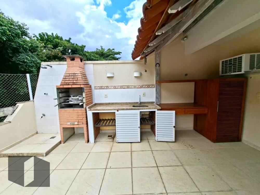 Casa, 4 quartos, 263 m² - Foto 1