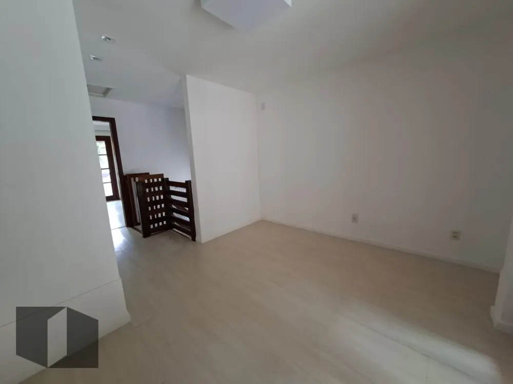 Casa, 4 quartos, 263 m² - Foto 13