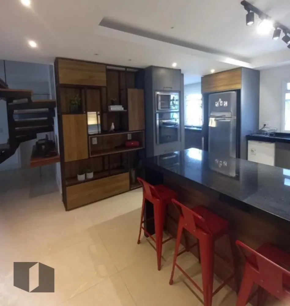 Cobertura, 3 quartos, 215 m² - Foto 14