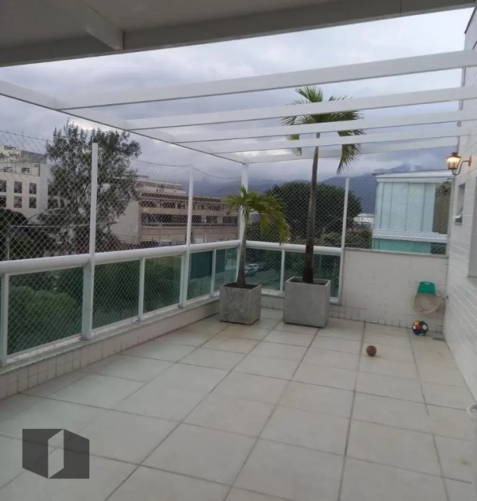 Cobertura, 3 quartos, 215 m² - Foto 4