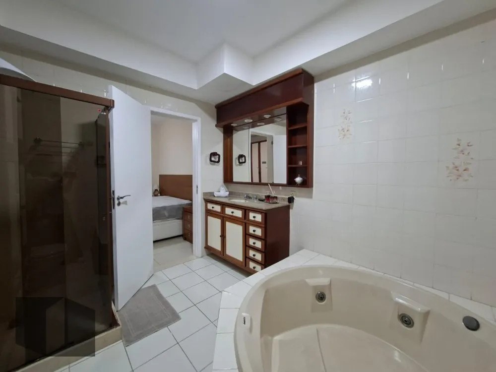 Casa, 6 quartos, 250 m² - Foto 24