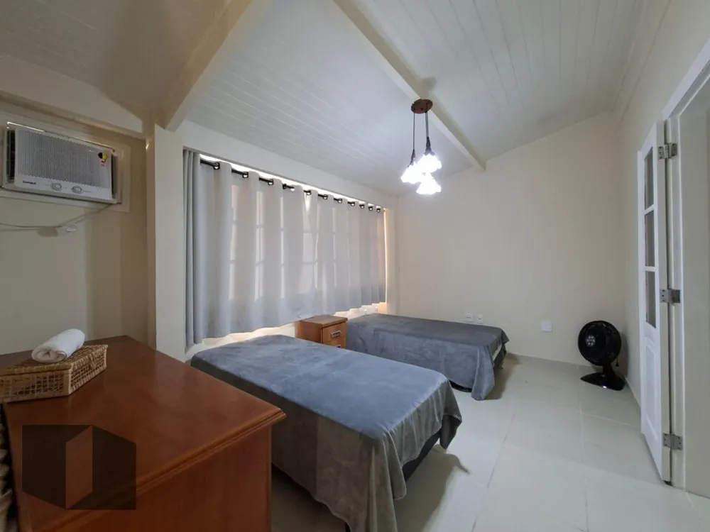 Casa, 6 quartos, 250 m² - Foto 19