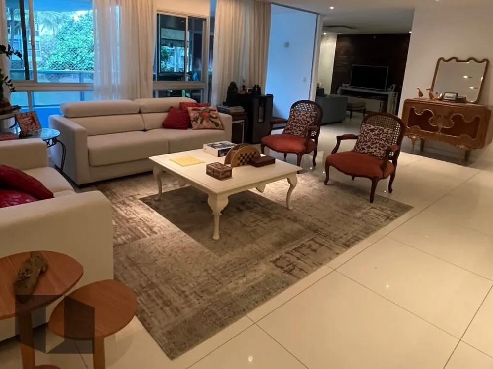 Apartamento, 3 quartos, 215 m² - Foto 2