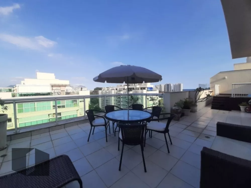 Cobertura, 3 quartos, 237 m² - Foto 2