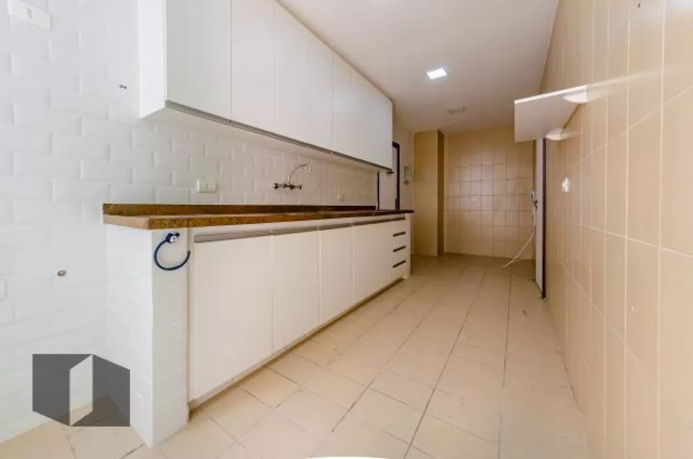 Apartamento à venda com 3 quartos, 174m² - Foto 8