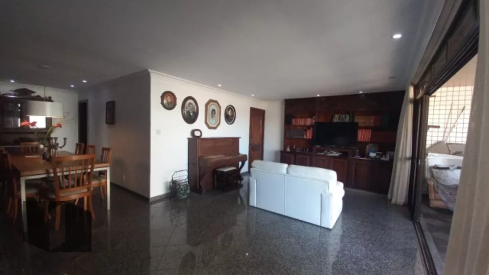 Apartamento à venda com 3 quartos, 170m² - Foto 7