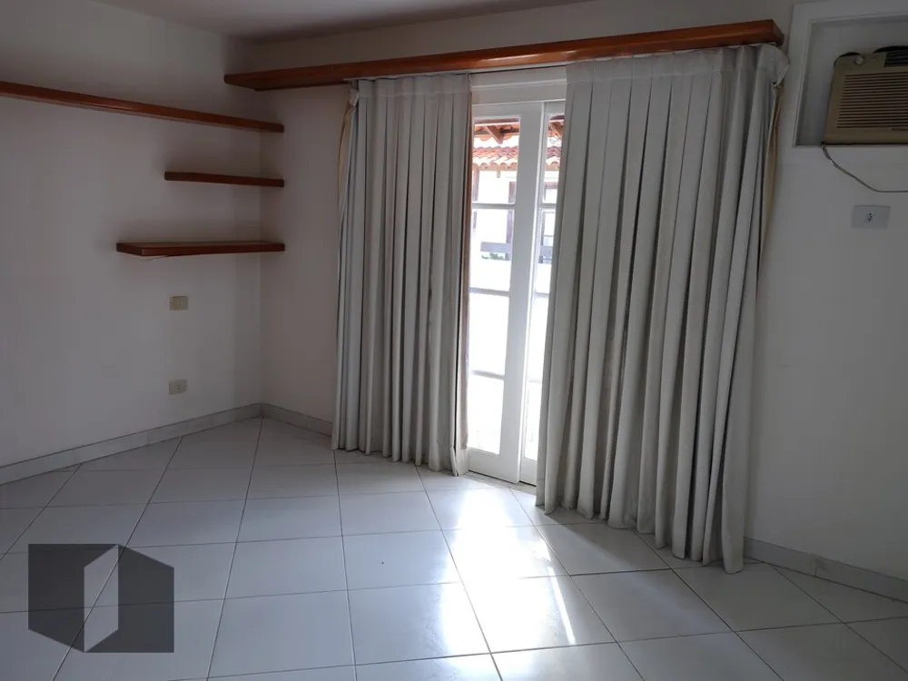 Casa, 4 quartos, 273 m² - Foto 40