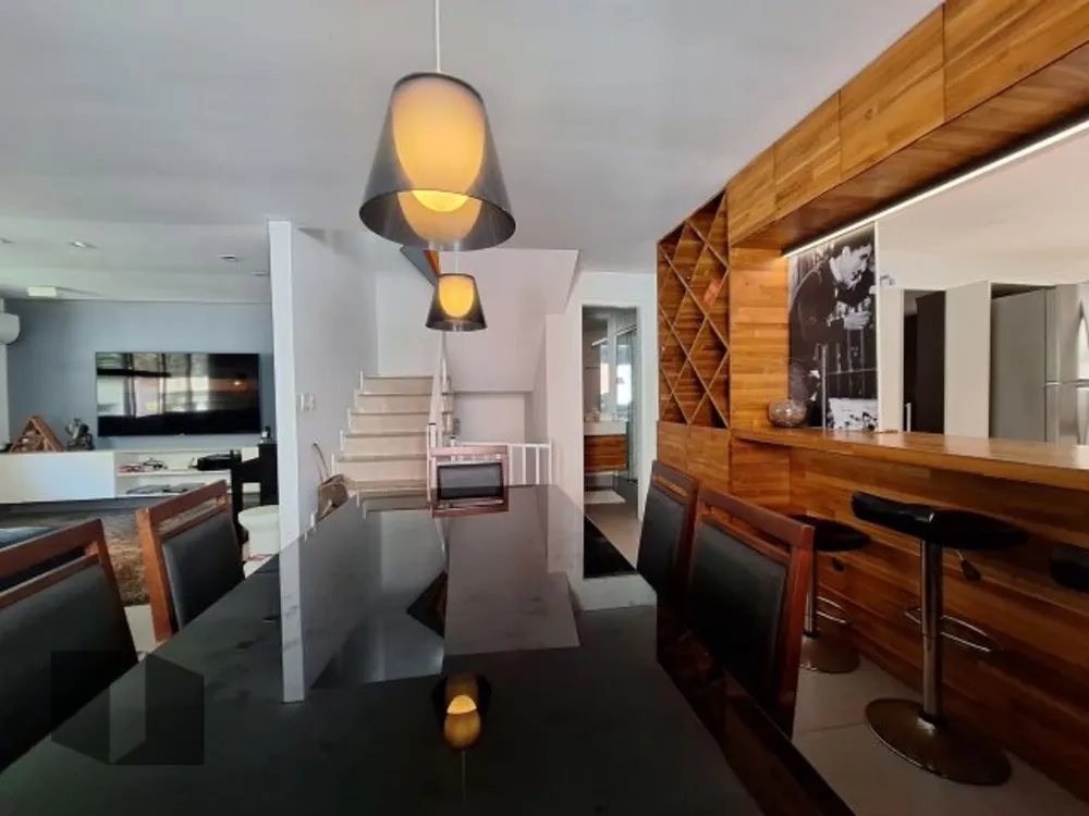 Casa, 4 quartos, 226 m² - Foto 2
