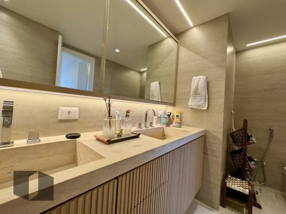 Cobertura, 3 quartos, 242 m² - Foto 37