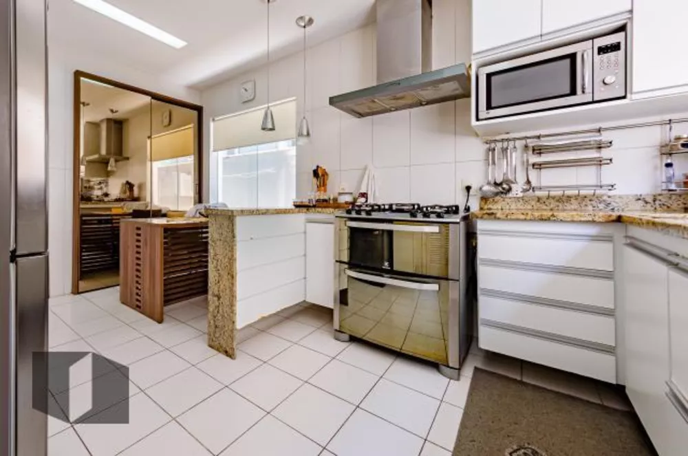 Casa, 5 quartos, 240 m² - Foto 44