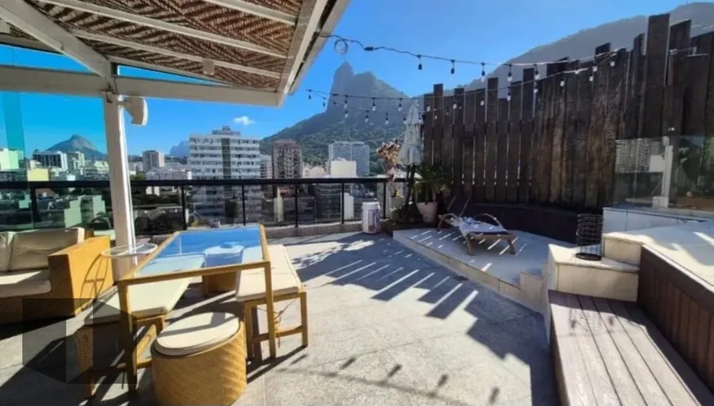 Cobertura, 3 quartos, 222 m² - Foto 2