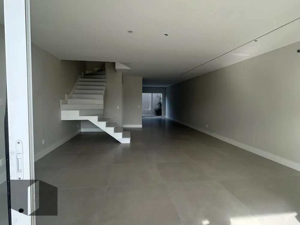 Casa, 3 quartos, 273 m² - Foto 3