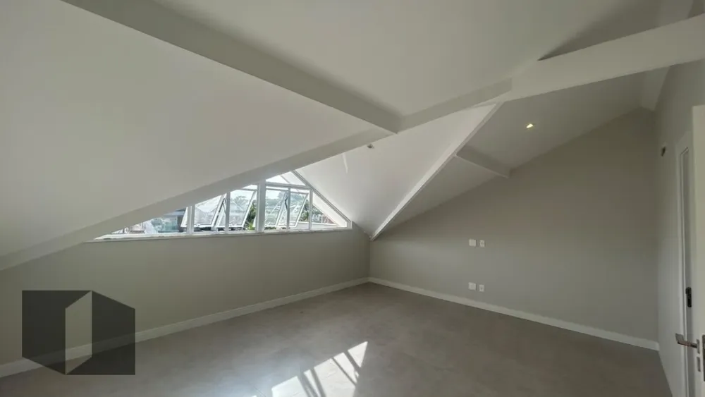 Casa, 3 quartos, 273 m² - Foto 24