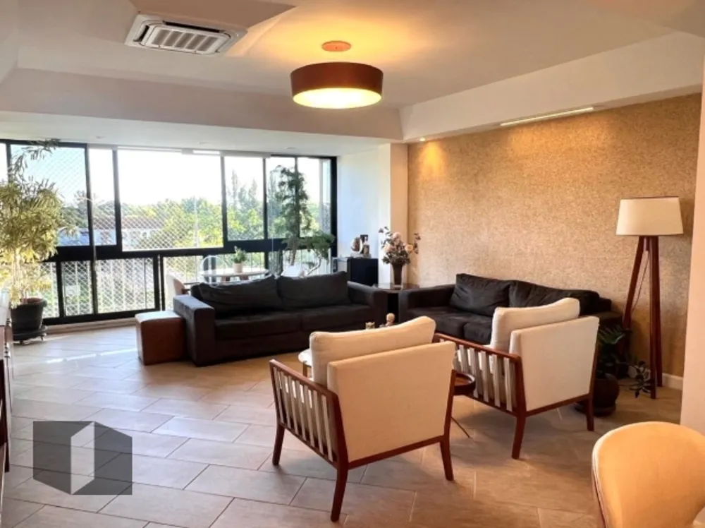 Apartamento, 3 quartos, 140 m² - Foto 1
