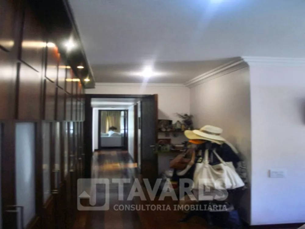 Apartamento à venda com 5 quartos, 217m² - Foto 2