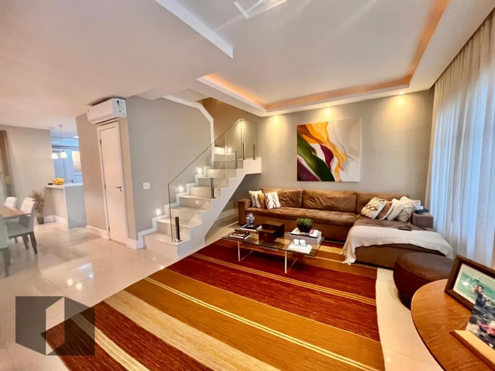 Casa, 3 quartos, 212 m² - Foto 3
