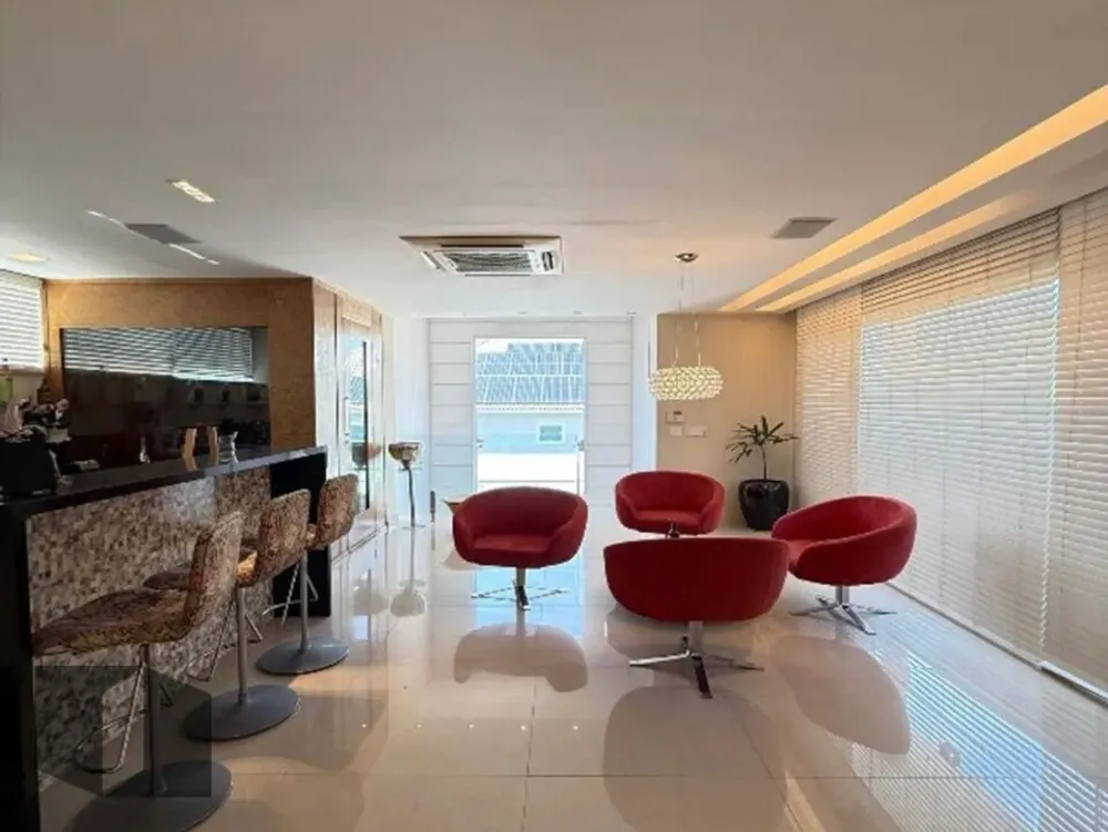 Casa, 5 quartos, 1378 m² - Foto 1