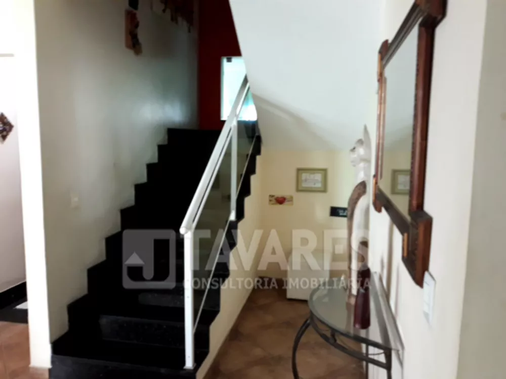 Casa, 4 quartos, 240 m² - Foto 16