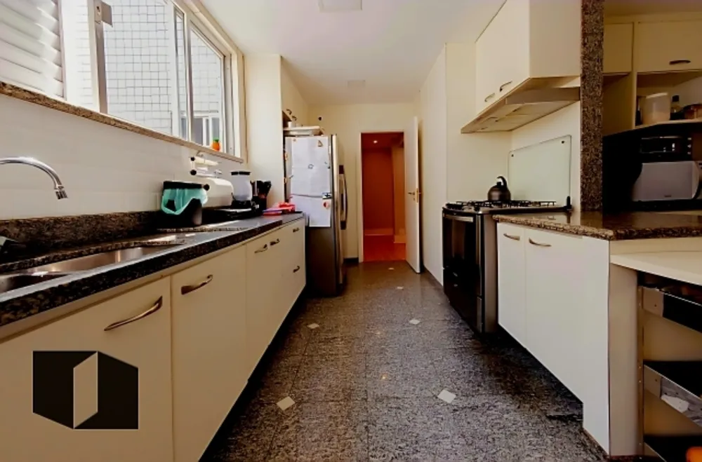 Cobertura, 3 quartos, 219 m² - Foto 1