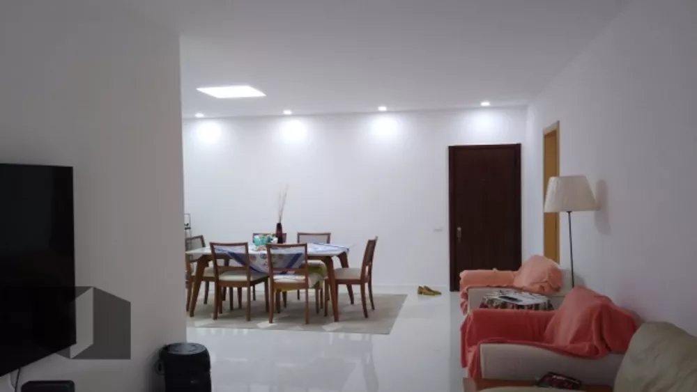 Apartamento à venda com 3 quartos, 154m² - Foto 3