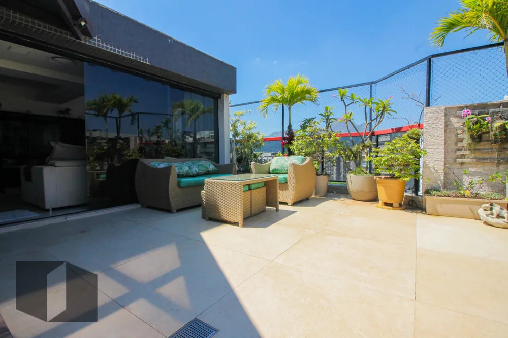 Cobertura, 3 quartos, 225 m² - Foto 4