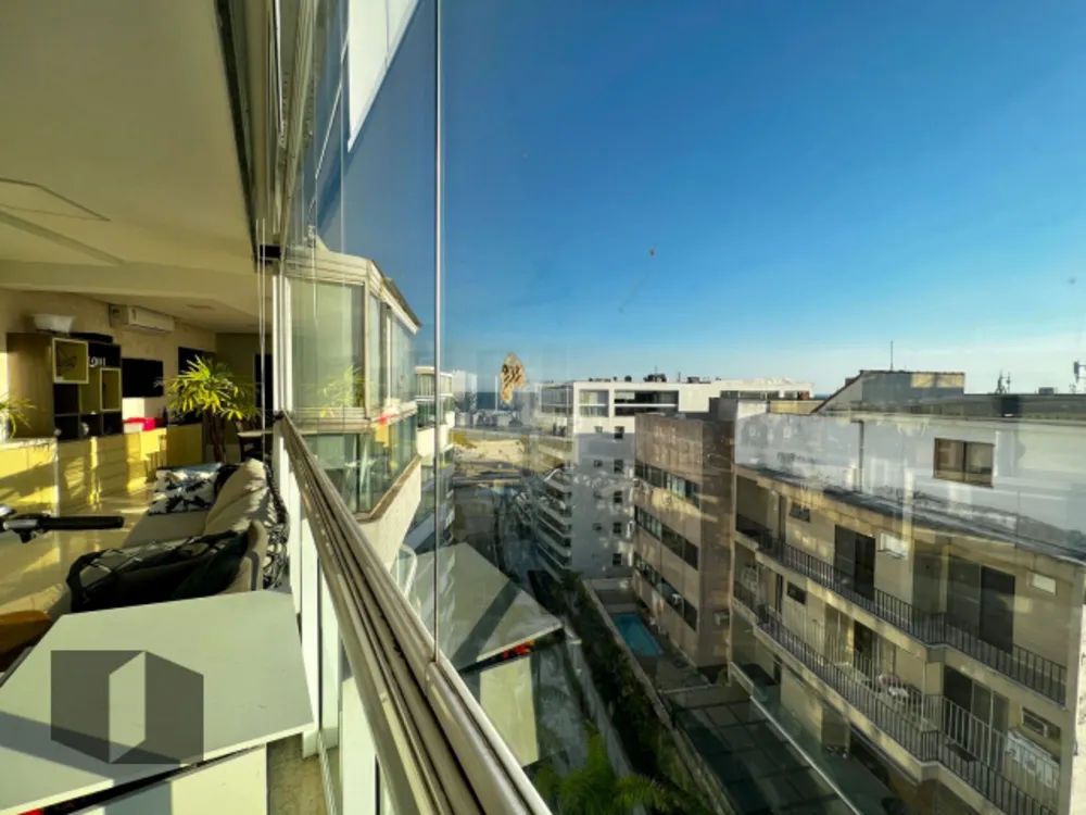 Apartamento, 3 quartos, 192 m² - Foto 1