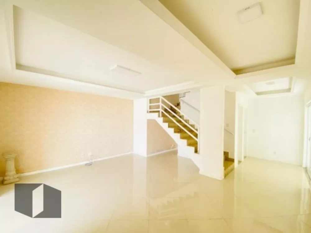 Casa, 4 quartos, 235 m² - Foto 8