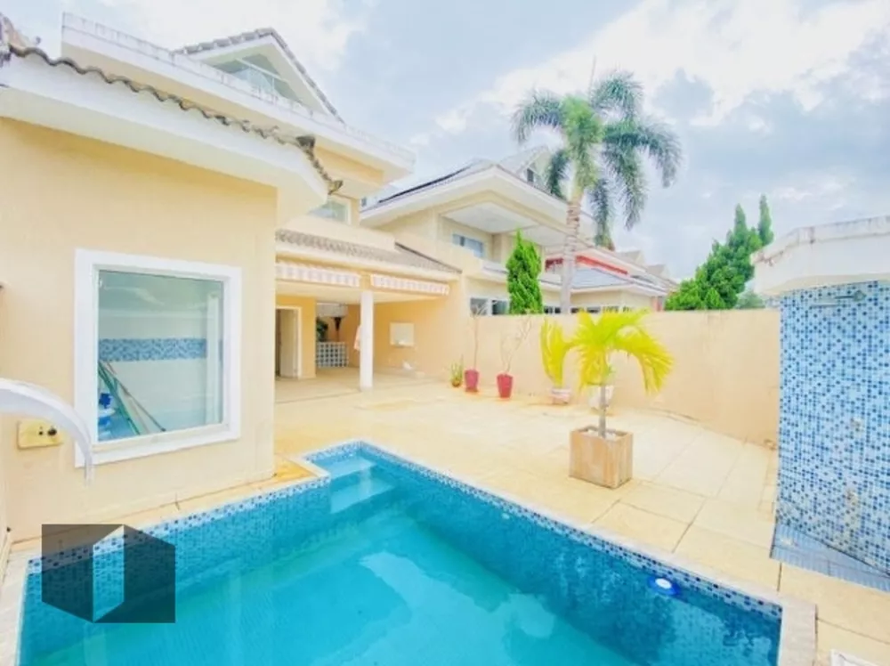 Casa, 4 quartos, 235 m² - Foto 2