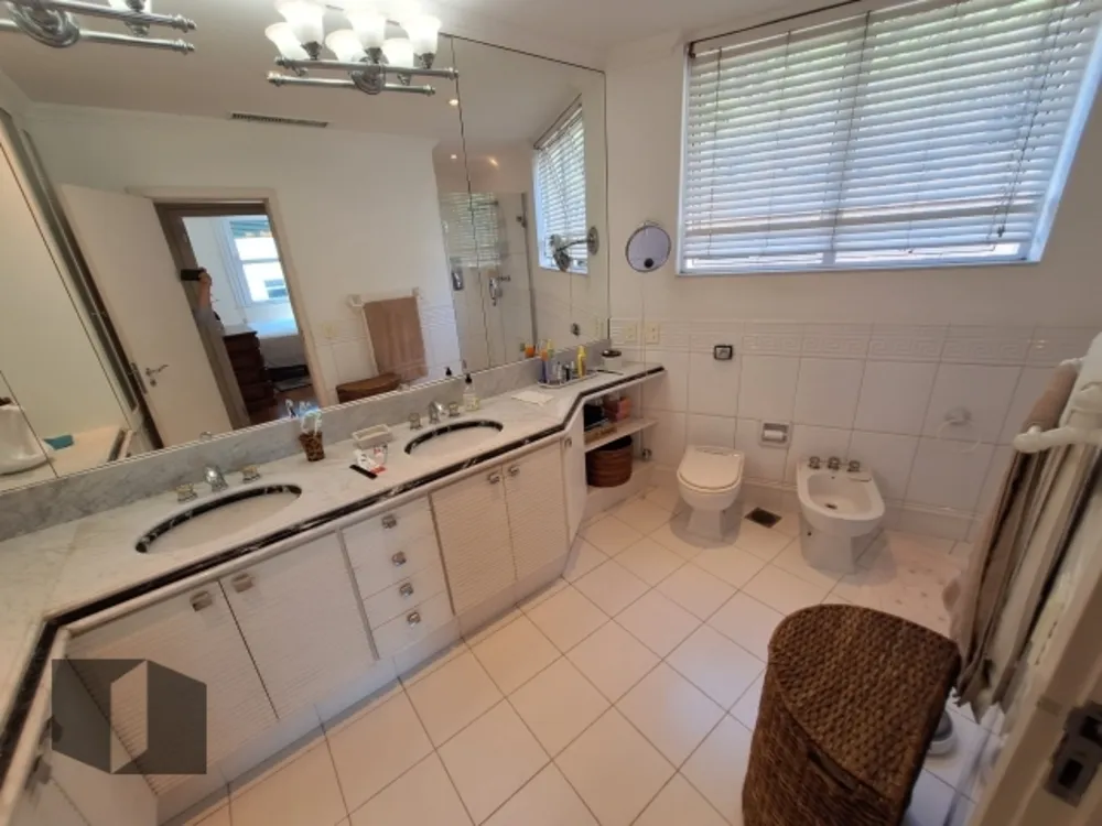Apartamento, 3 quartos, 216 m² - Foto 15