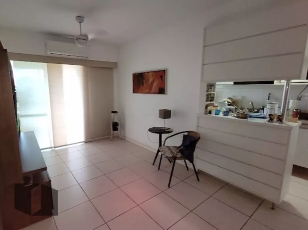 Apartamento à venda com 2 quartos, 65m² - Foto 5