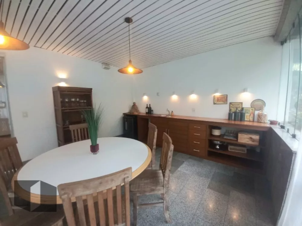 Apartamento à venda com 3 quartos, 171m² - Foto 2