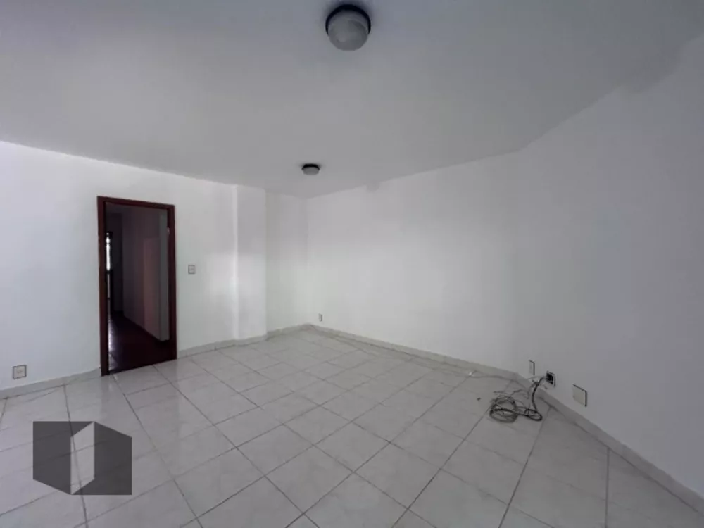 Apartamento à venda com 4 quartos, 159m² - Foto 5