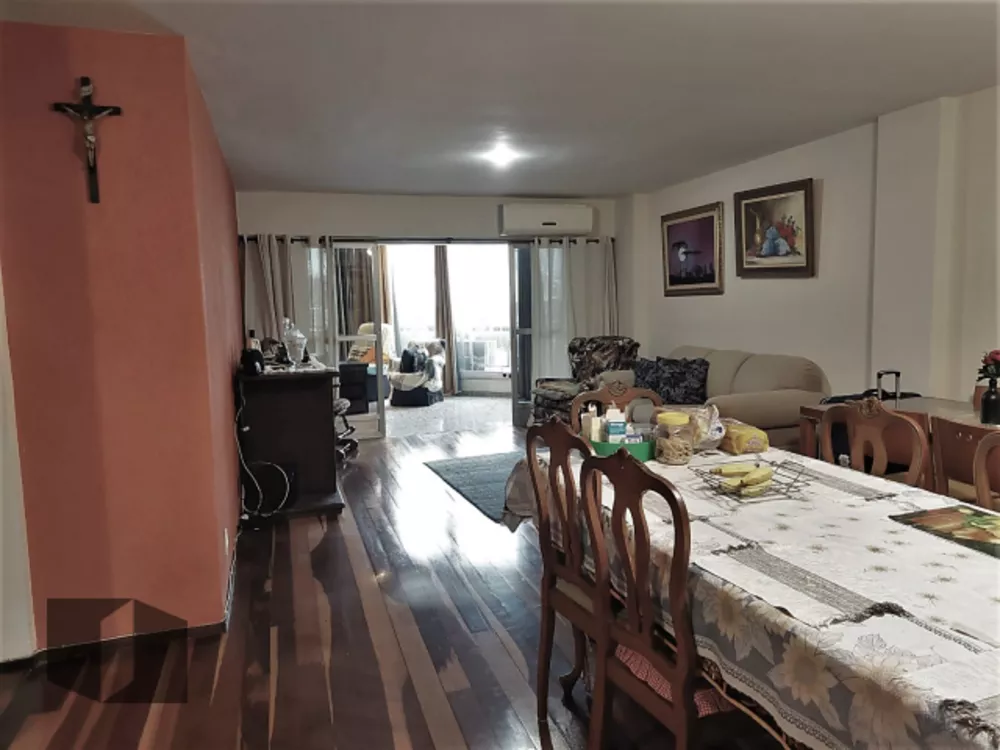 Apartamento à venda com 3 quartos, 178m² - Foto 1