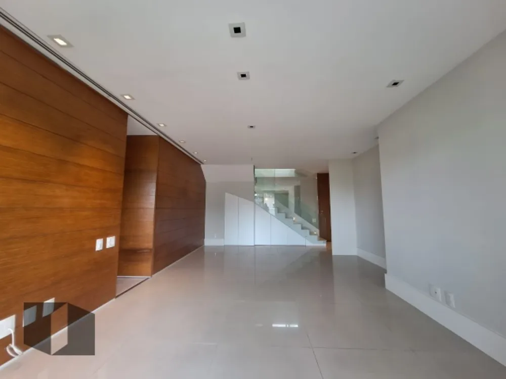 Cobertura, 3 quartos, 205 m² - Foto 1