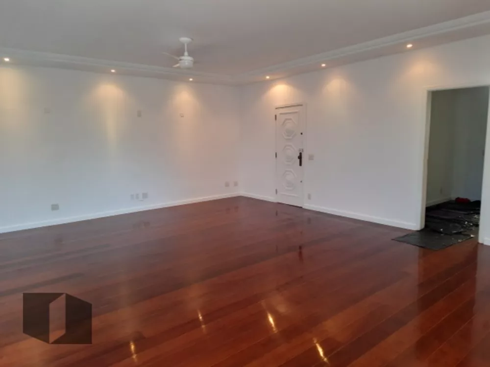 Apartamento à venda com 3 quartos, 196m² - Foto 3