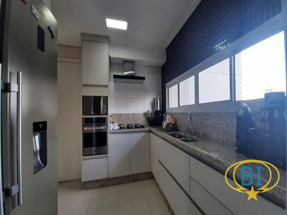 Apartamento, 4 quartos, 242 m² - Foto 3