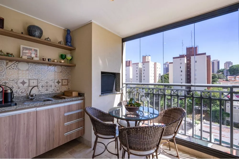 Apartamento à venda com 3 quartos, 131m² - Foto 1