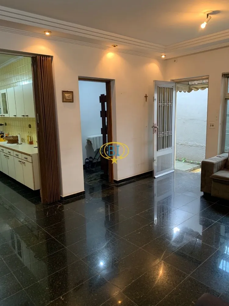 Casa, 3 quartos, 247 m² - Foto 2